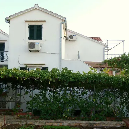 Apartmán Ivo.3 *